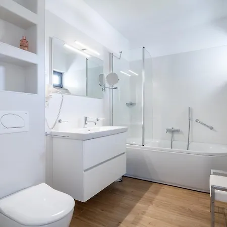 Paloma Blanca 4-bedroom With Sea Views