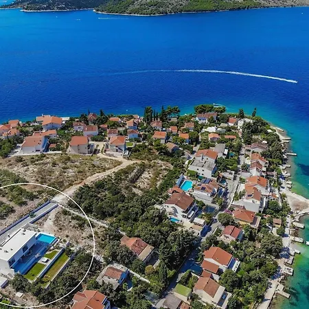 New! Paloma Blanca 4-bedroom With Sea Views * Seget Vranjica